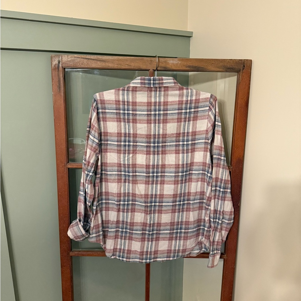 BKE Buckle Men’s Red and Blue Plaid Eased Fit Button-down Collared Shirt - Large - Picture 3 of 3